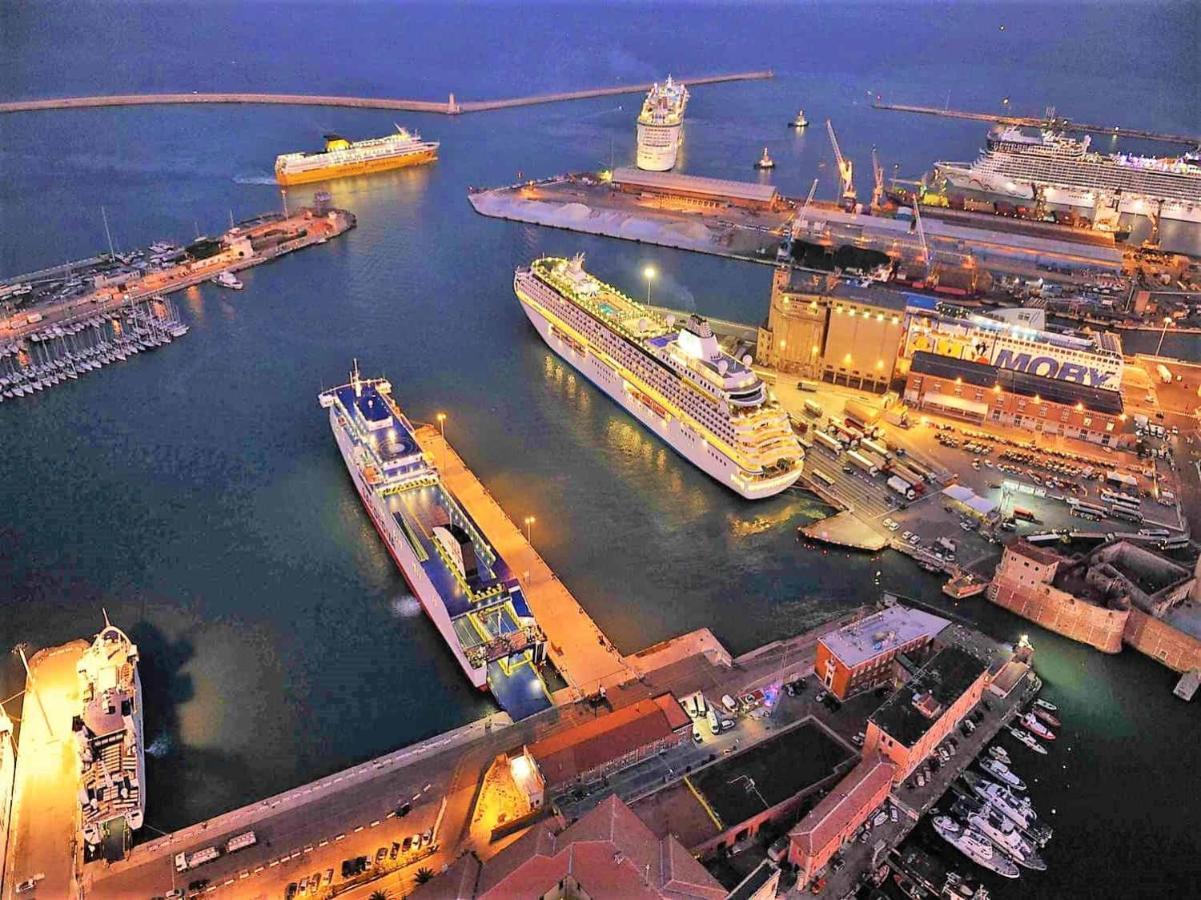 利沃诺Casa Il Girasole公寓 外观 照片